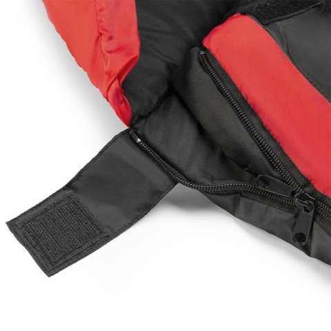 NC2012 CZARNO-CZERWONY ŚPIWÓR NILS CAMP