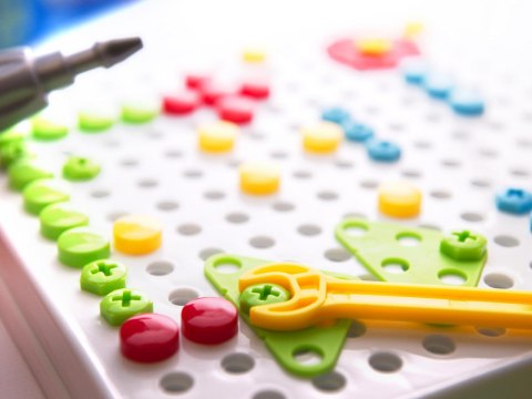 Wkrętarka wiertarka śrubki klocki konstrukcyjne zestaw majsterkowicza walizka 261 elementów